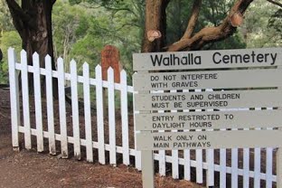 Walhalla Public Cemetery entry sign